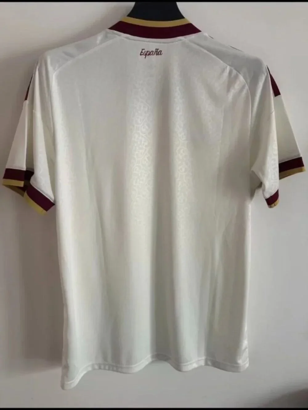 Spain Football Kit White w/ Maroon Stripes & Gold Trim NWT